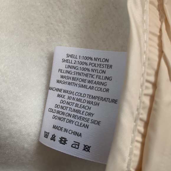 Zyia Courchevel Fleece Hybrid Jacket. Size medium - Picture 8 of 8